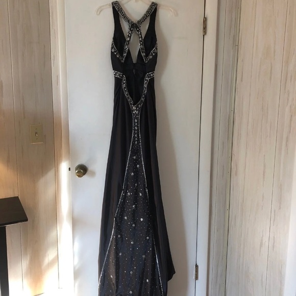 Black Prom Dress - Picture 4 of 8